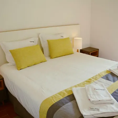 Feels Like Sunny With Pool Apartment Tavira